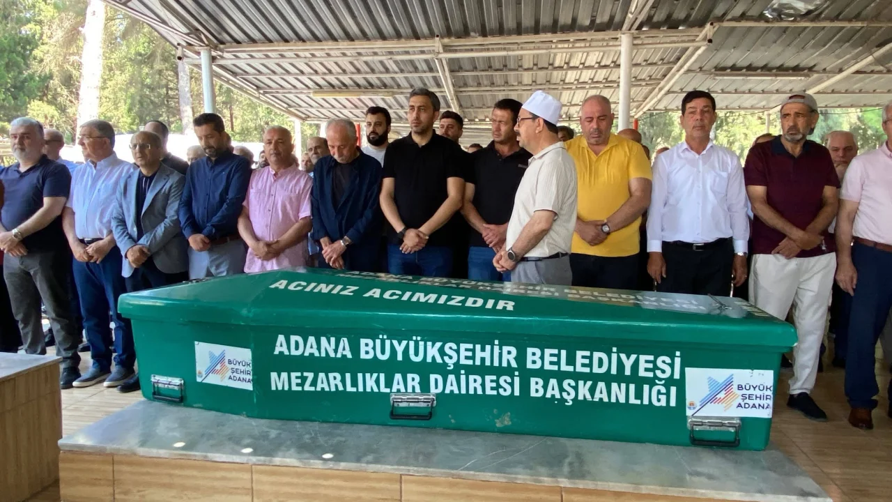 Ceyhan’ın Acı Kaybı: Salih Samim Özsoy Gözyaşlarıyla Son Yolculuğuna UĞurlandı