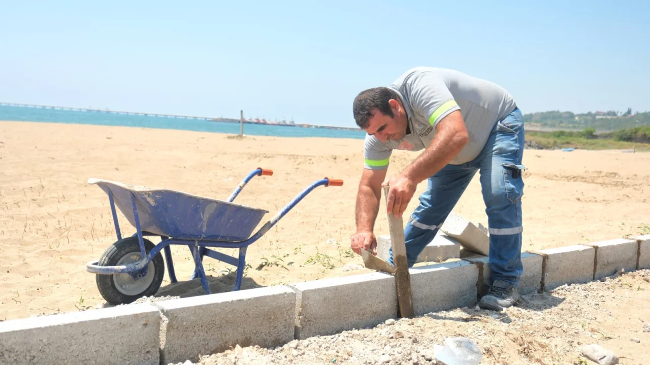 Ceyhan Belediyesi’nden Sahile Büyük Dokunuş: İncirli Plajı’na Modern Park Geliyor!