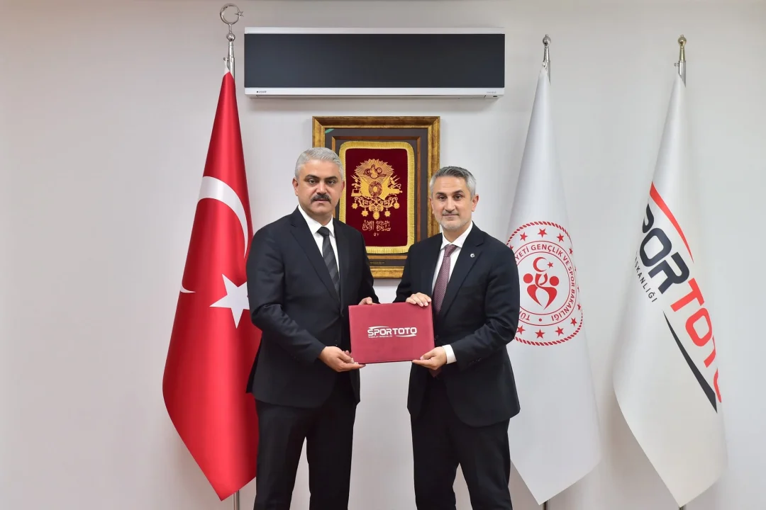 Başkan Ali Avan’dan Pozantı’ya Üçü Bir Yerde Müjde: Dev Spor ve Turizm Yatırımları Geliyor!