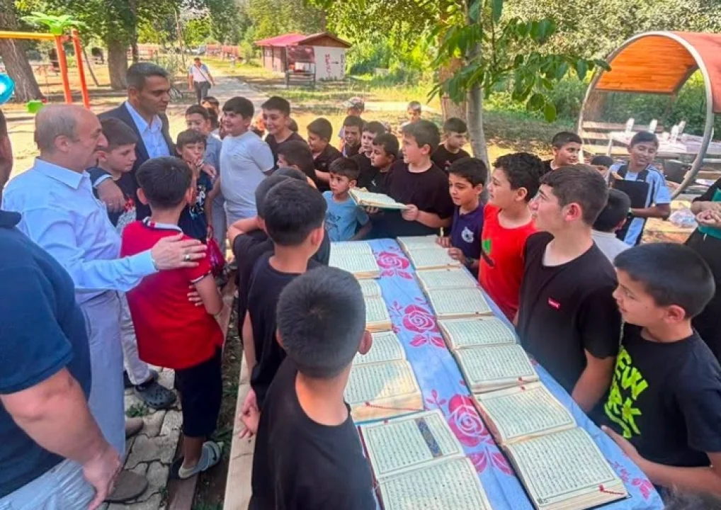 Pozantı’da Miniklerin Mezuniyet Coşkusu: Hamidiye Yaz Kur’an Kursu Sezonu Kapattı