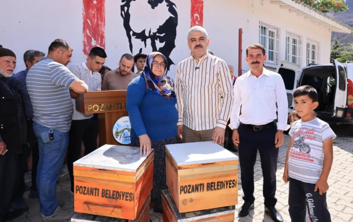Pozantı Belediyesi’nden Arıcılığa Dev Destek: Karakışlakçı’da Kovan Teslimatı Başladı!