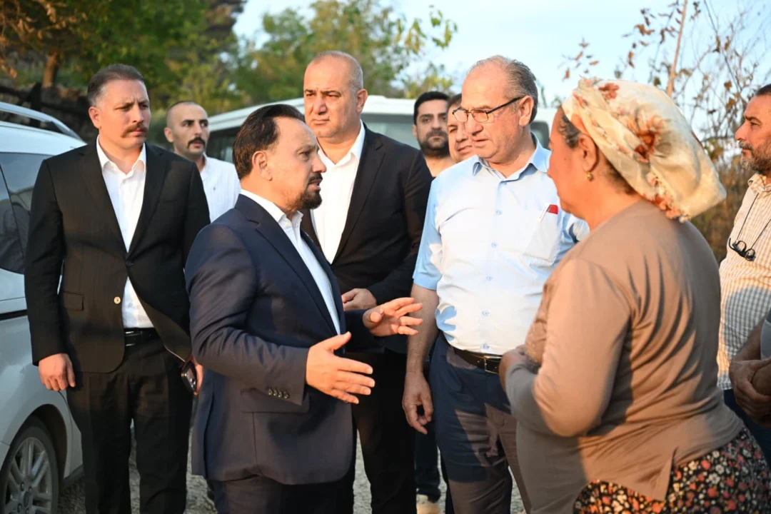 MHP Adana Heyeti Ve Başkan Bilal Uludağ’dan Yangın Bölgesine Saha Çıkarması!