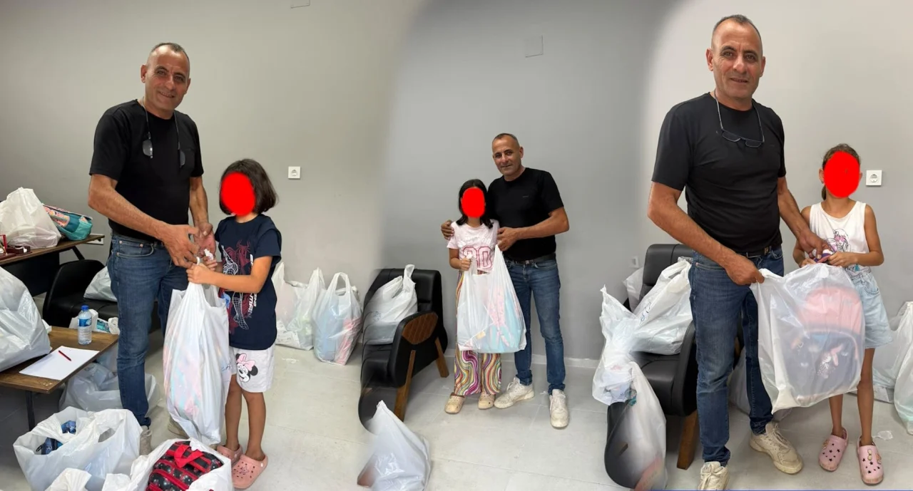 Ceyhan Kızıldere Mahallesi’nde Örnek Dayanışma: Muhtar Murat Şevik’ten Öğrencilere Kırtasiye Desteği!