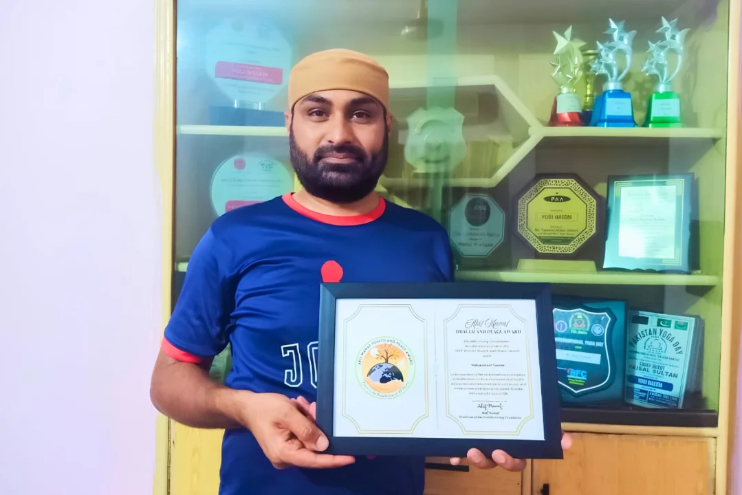 Kendi İmkânlarıyla Parklarda Spor Yaptıran Eğitmene Dünya Çapında Onur Ödülü
