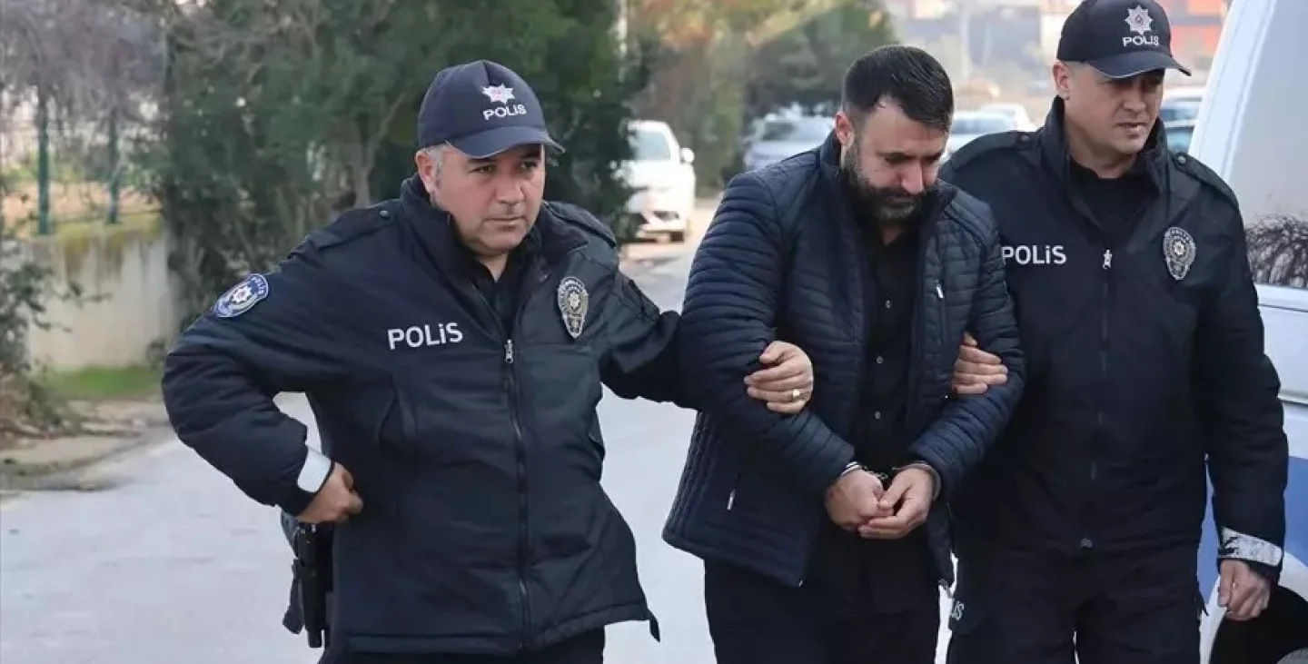 Adana'da Firari Hükümlü Şenol D, evinde yakalandı